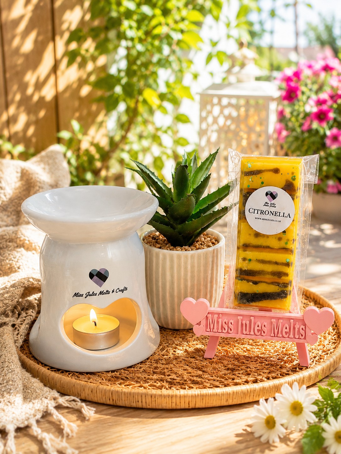Does Citronella Really Work for Bugs and Pests?