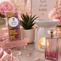 Alien-inspired perfume wax melt snap bar with a luxurious floral, amber and woody fragrance.